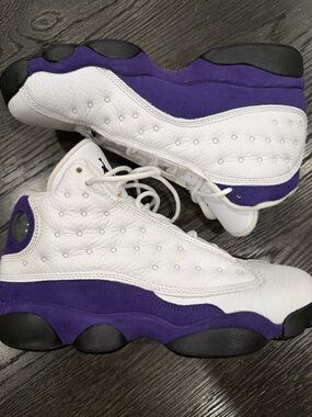 Air Jordan 13 Retro Lakers size 6Y